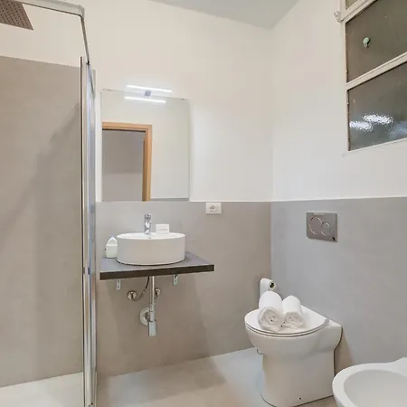 Comfort Tra Fiume E Pini - Happy *