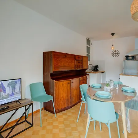 Comfort Tra Fiume E Pini - Happy