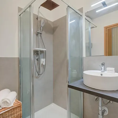 Apartment Comfort Tra Fiume E Pini - Happy *