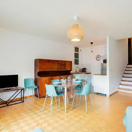 아파트 Comfort Tra Fiume E Pini With Shared Garden And Balcony - Happy